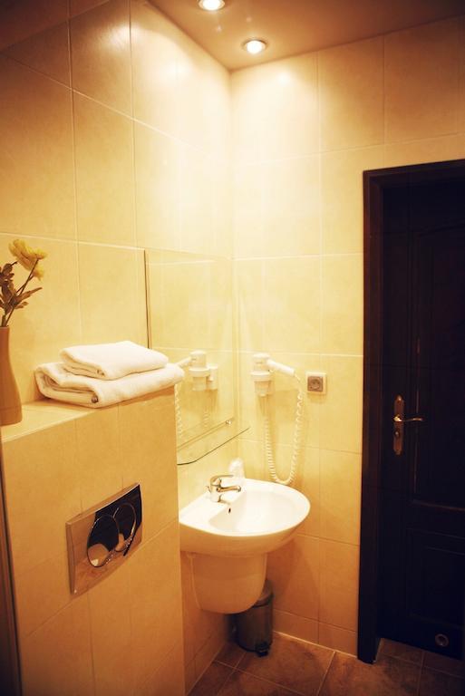Hotel Zorza Намыслув Номер фото